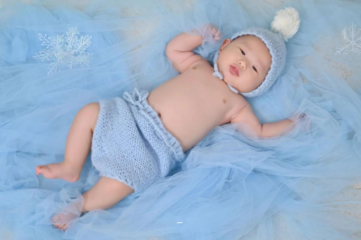 和田摸孕妇肚子沾喜气